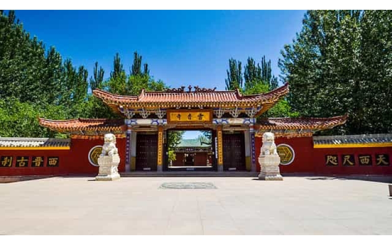 敦煌规模最大的佛教活动场所--雷音寺